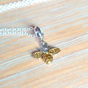 Dainty Bee Necklace